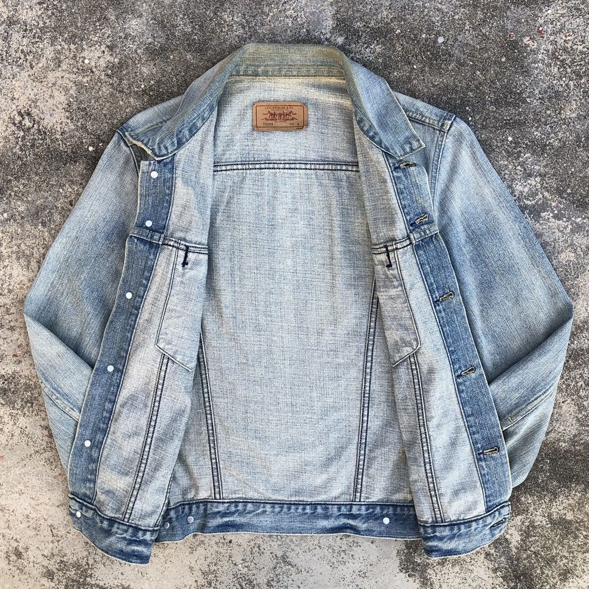 Levi's Vintage LEVIS Faded Denim Trucker Jacket Size US M / EU 48-50 / 2 - 5 Thumbnail