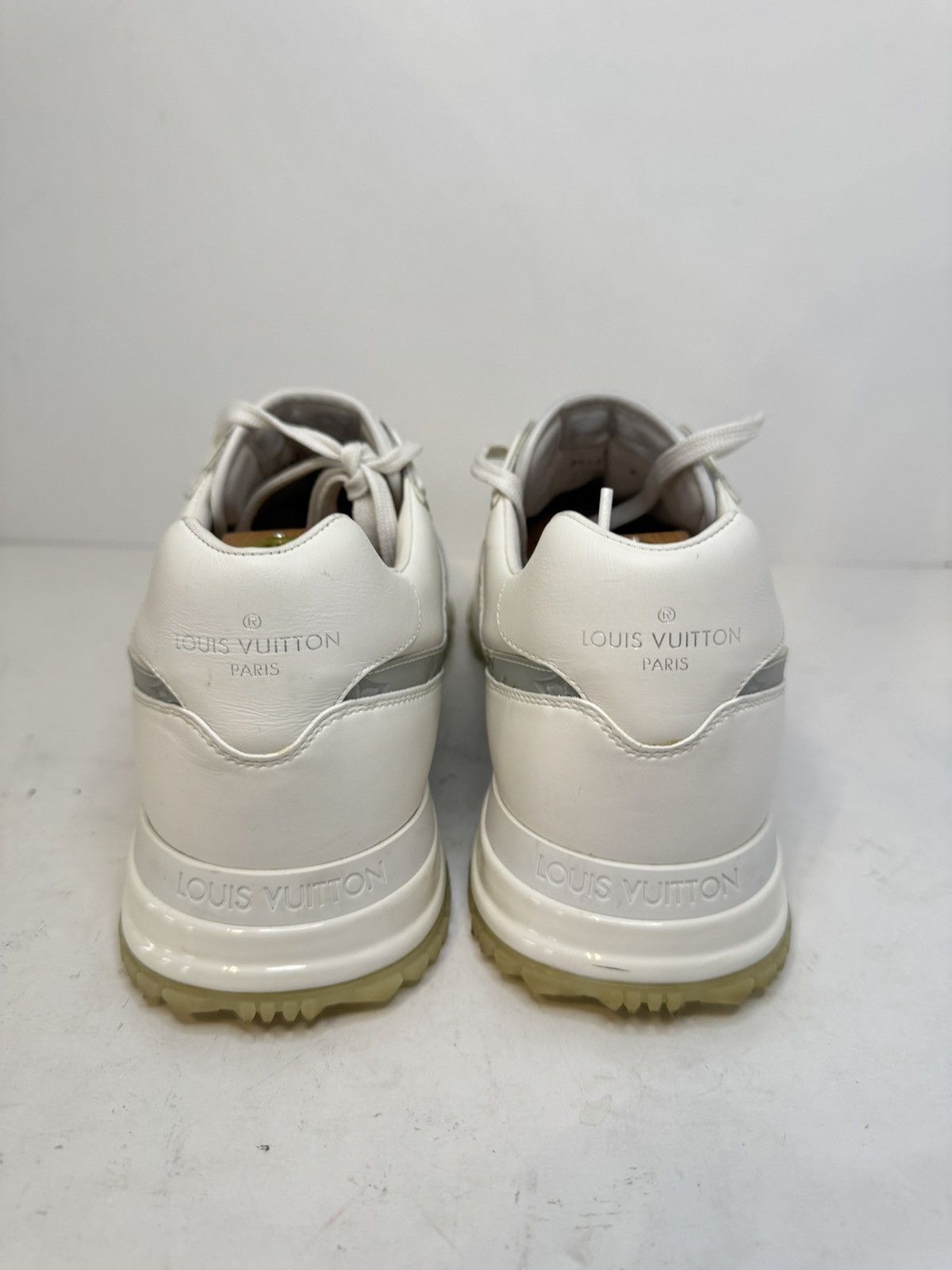 Louis Vuitton Louis Vuitton Run Away White Sneakers Size US 9 / EU 42 - 4 Thumbnail