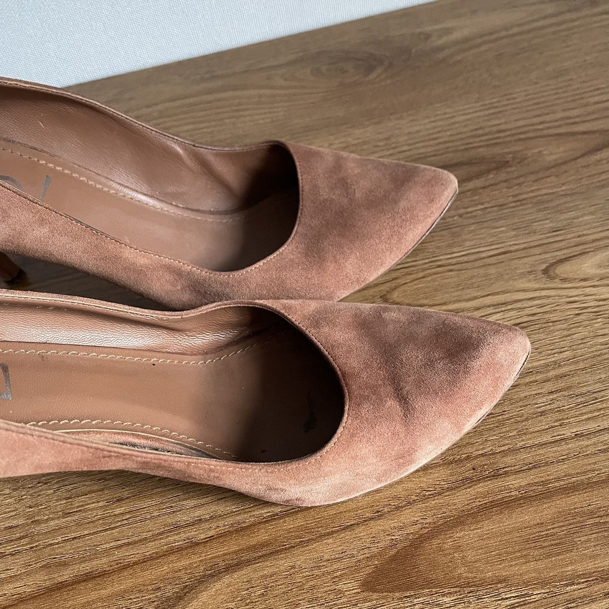 Yves Saint Laurent Luxury Yves Saint Laurent Heels Women’s Shoes Old Money 00s Size US 9 / IT 39 - 14 Thumbnail