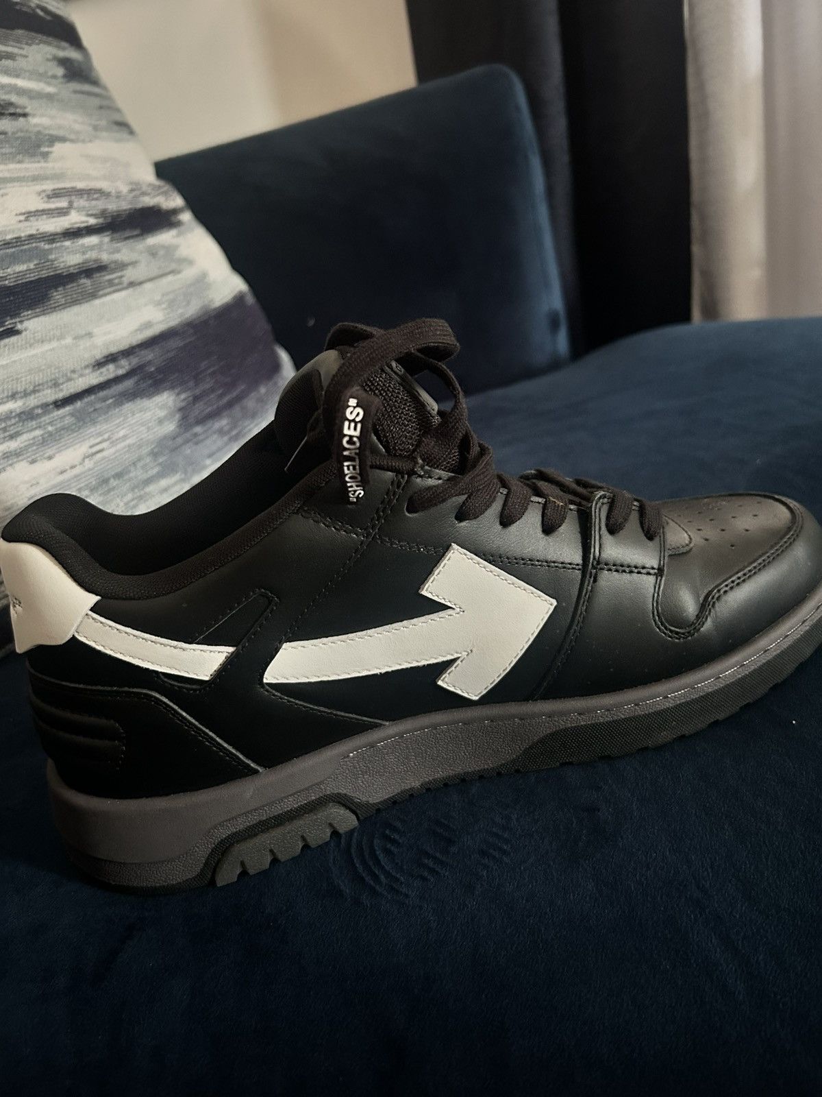 Off-White off whites Size US 12 / EU 45 - 5 Thumbnail