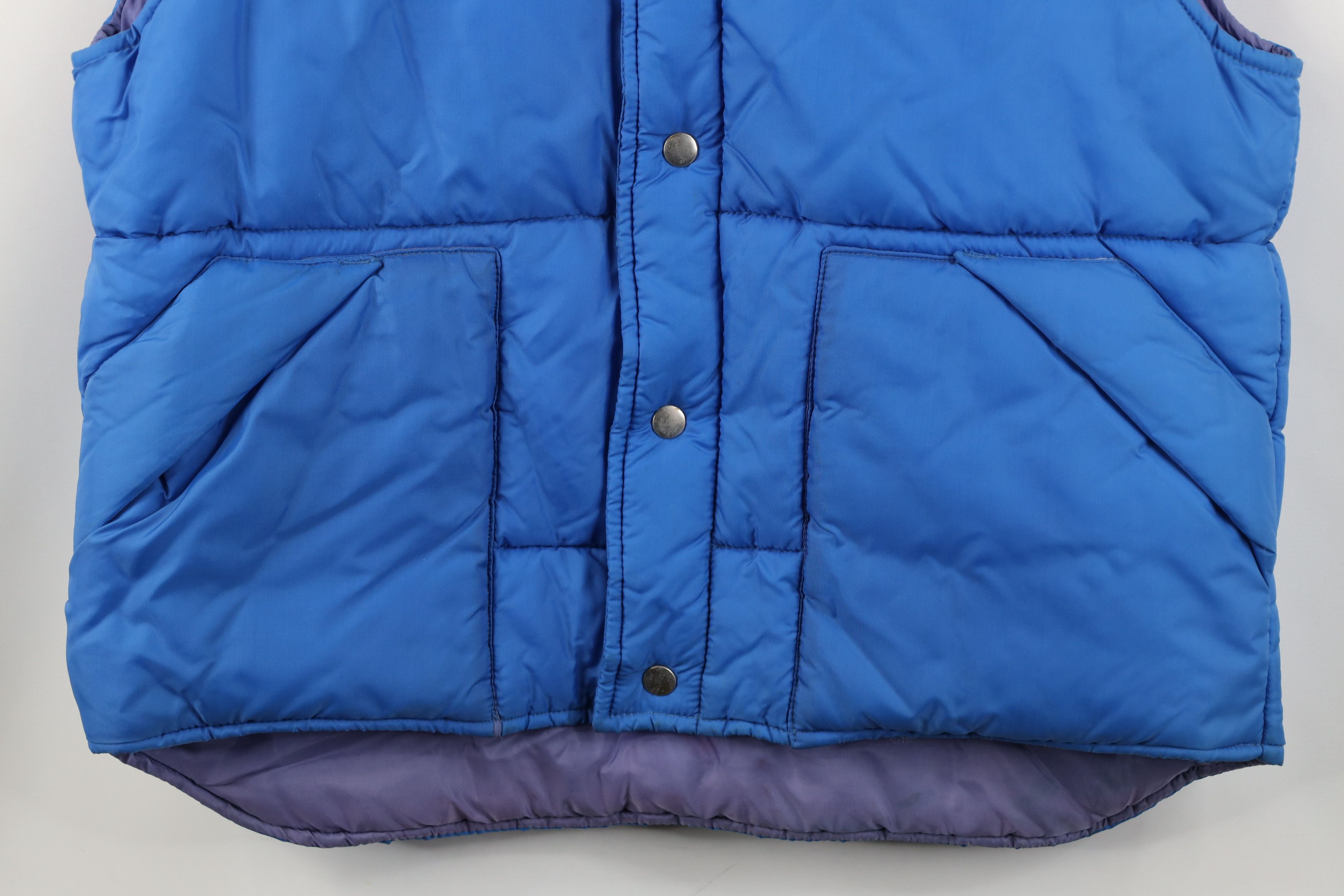 Vintage Vintage 70s Streetwear Button Puffer Vest Jacket Royal Blue Size US L / EU 52-54 / 3 - 3 Thumbnail