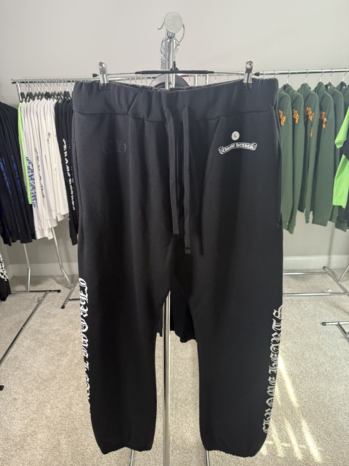 Chrome Hearts Chrome Hearts Black Scroll Pocket Sweatpants Size US 34 / EU 50 - 1 Thumbnail