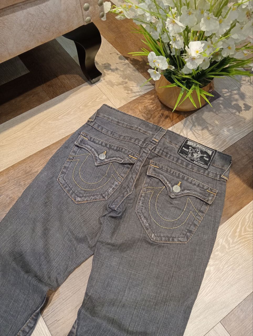 True Religion TRUE RELIGION JOEY FLARED DENIM JEANS - SIZE 29 Size US 29 - 13 Thumbnail