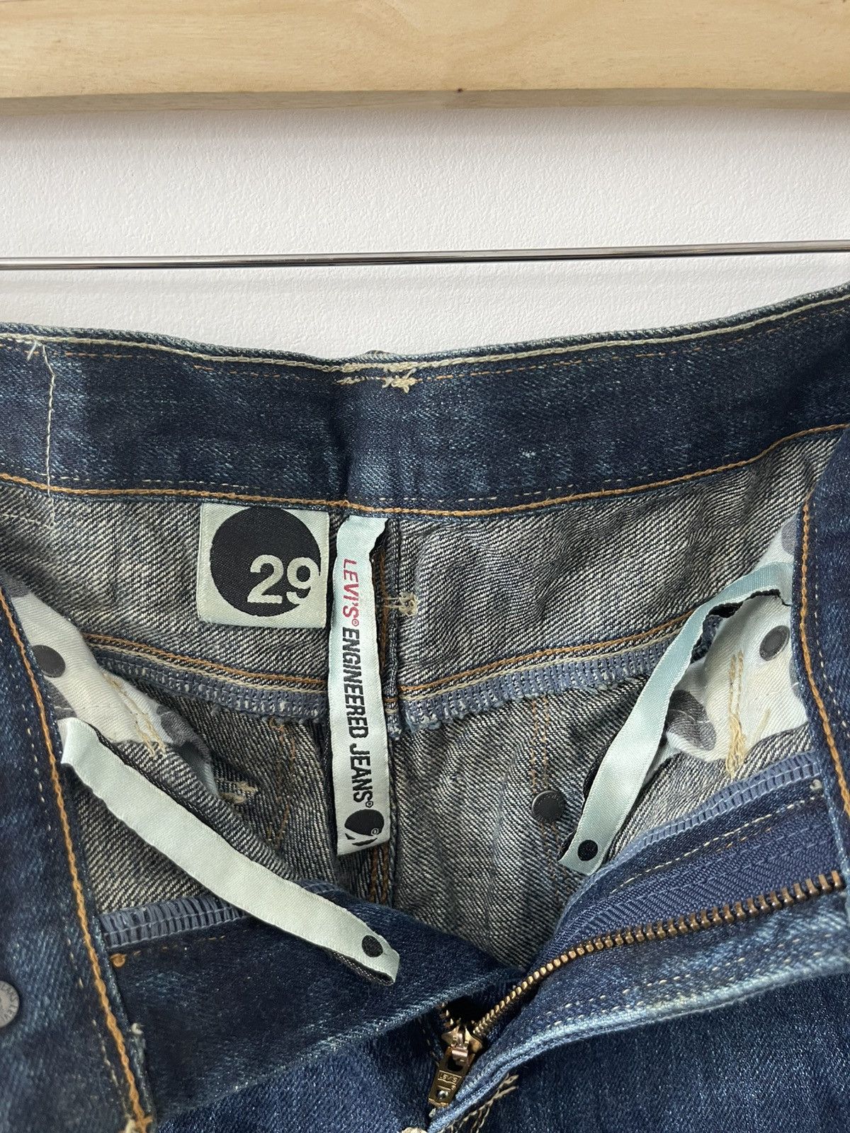 Levi's Vintage Clothing Rare Vintage LEVIS ENGINEERED JEANS June 9th 1999 Twist Leg Size 29" - 18 Thumbnail