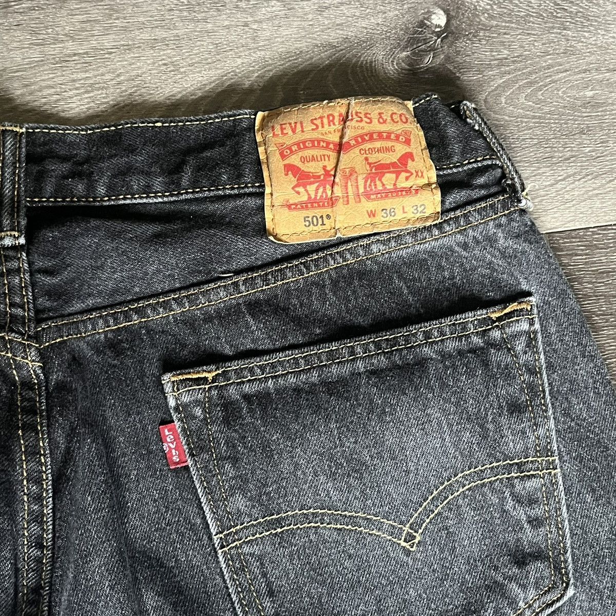 Levi's Vintage Levi’s 501 Buttonfly Straight Leg Denim Jeans 34x30 Size US 34 / EU 50 - 3 Thumbnail