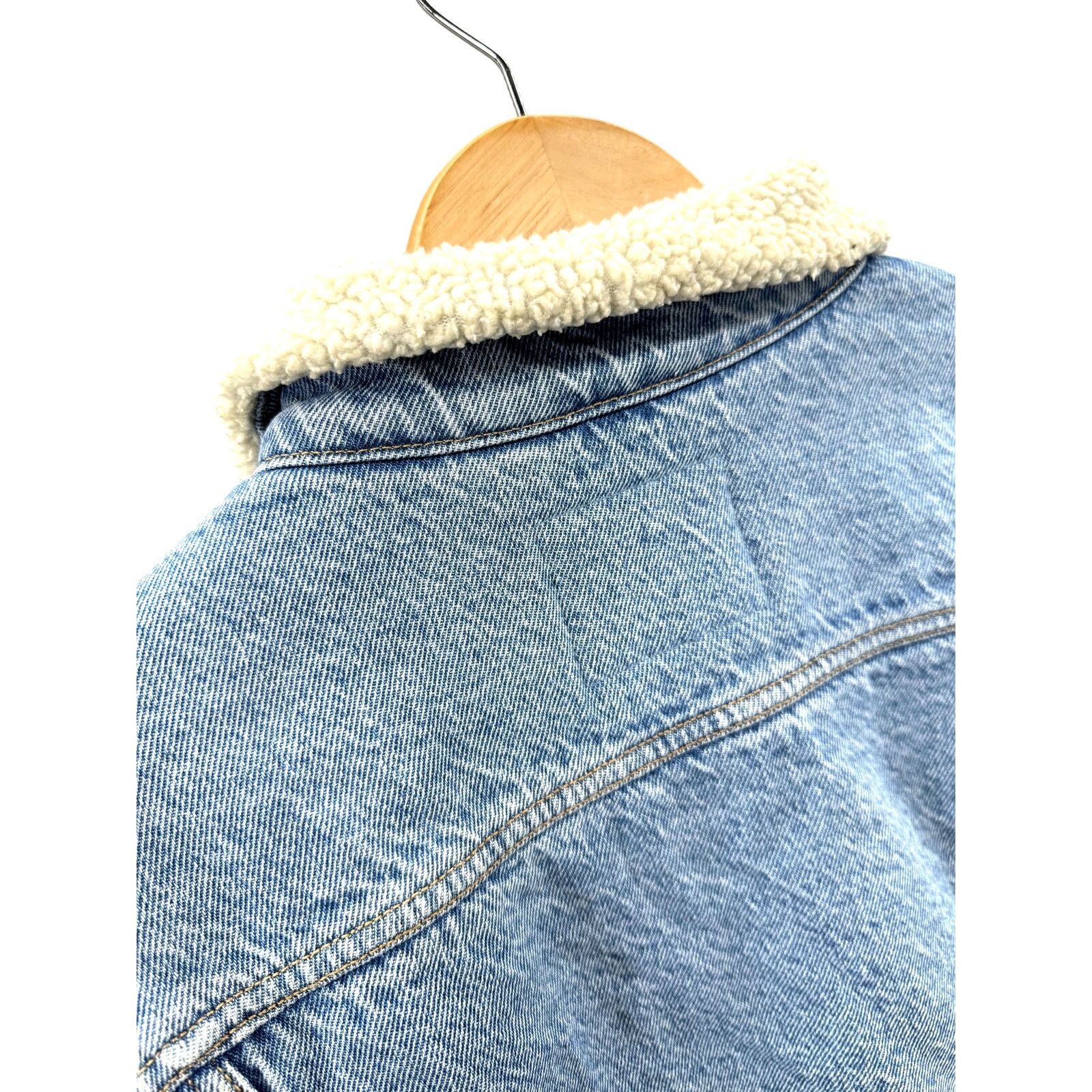 Levi's × Vintage Levi's Women's Studded Sherpa Lined Denim Trucker Jacket Size M / US 6-8 / IT 42-44 - 11 Thumbnail