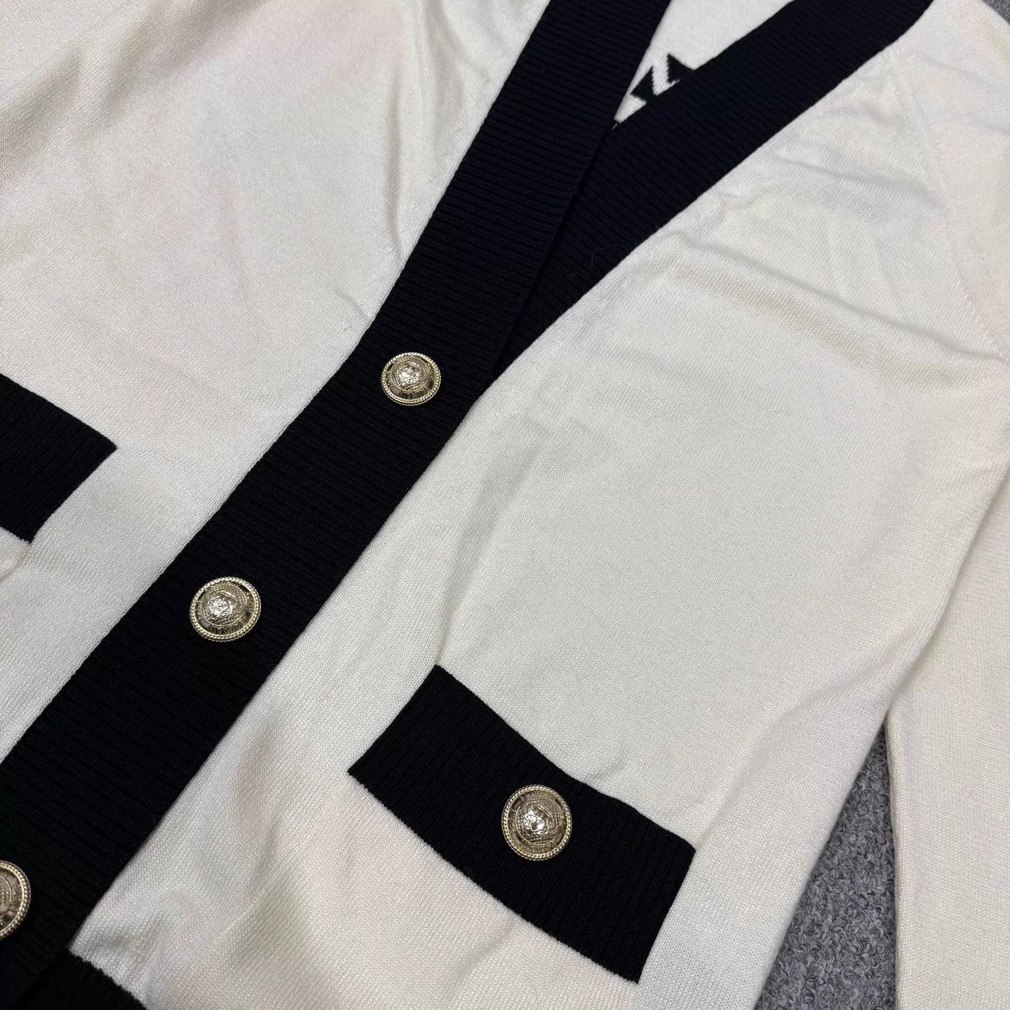Balmain Balmain white back logo knit cardigan 34 99 new Size XXS / US 00 / IT 34 - 3 Thumbnail