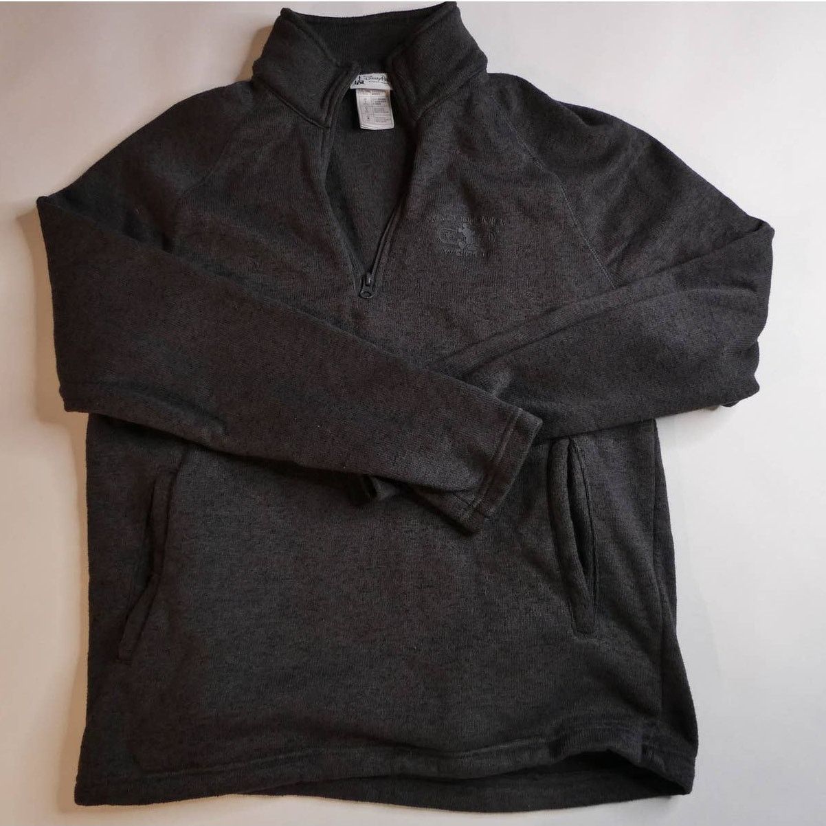 Disney WALT DISNEY WORLD FLEECE PULLOVER x 1/4 ZIP x MEDIUM x GRAY Size US M / EU 48-50 / 2 - 1 Thumbnail