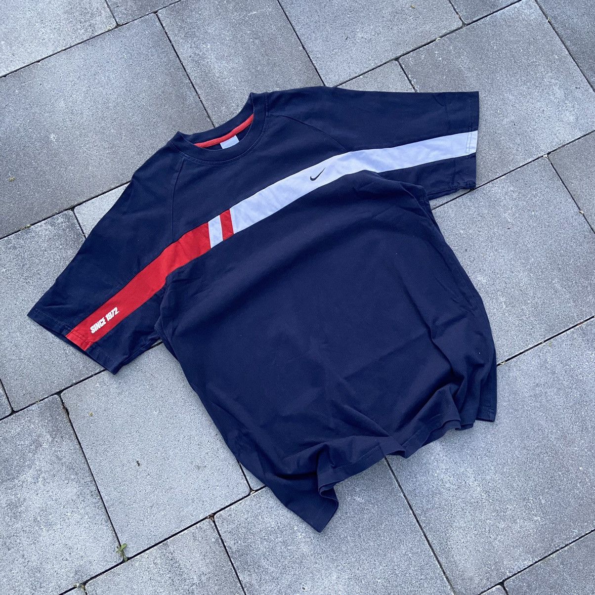 Nike × Vintage 📌 Vintage Nike Small Swoosh Baggy T-Shirt Size US XL / EU 56 / 4 - 2 Thumbnail