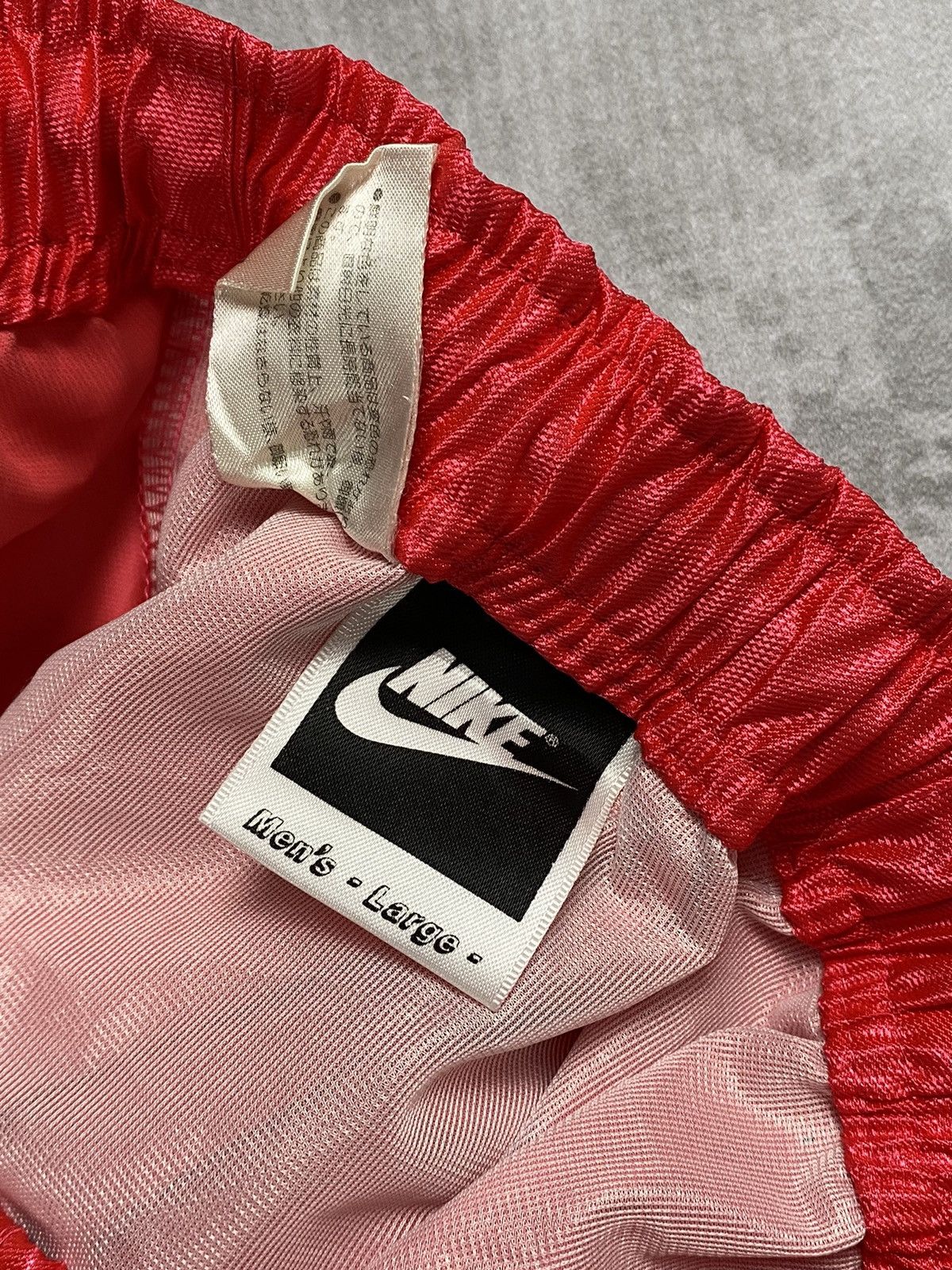 Nike Vintage Nike Nylon Pants Size US 31 - 8 Thumbnail