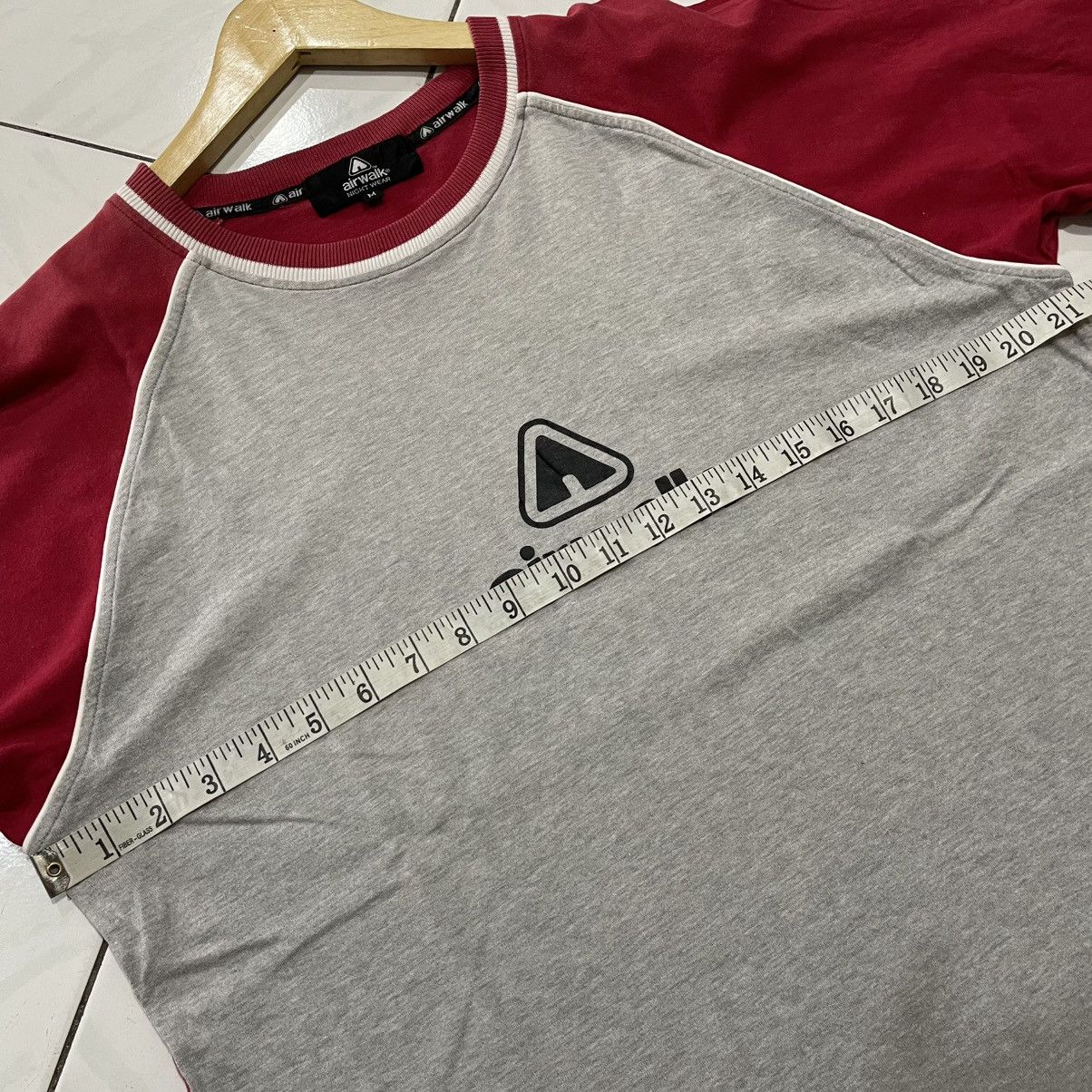 Vintage Thrashed faded Vintage airwalk logo tee Size US M / EU 48-50 / 2 - 6 Thumbnail
