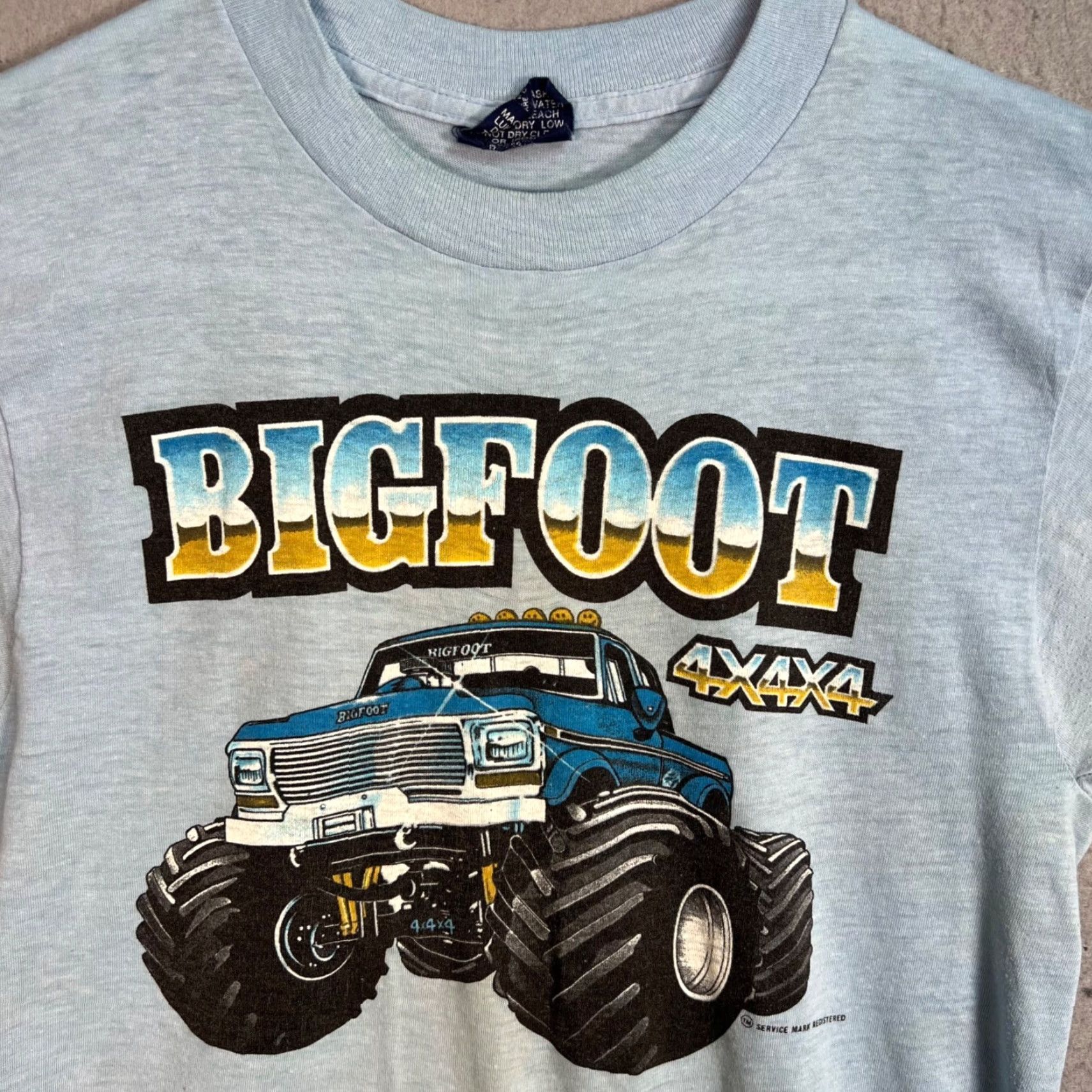 Vintage VINTAGE Bigfoot Monster Truck Racing T Shirt Adult Medium Blue Sneakers USA Made Mens Size US M / EU 48-50 / 2 - 6 Thumbnail