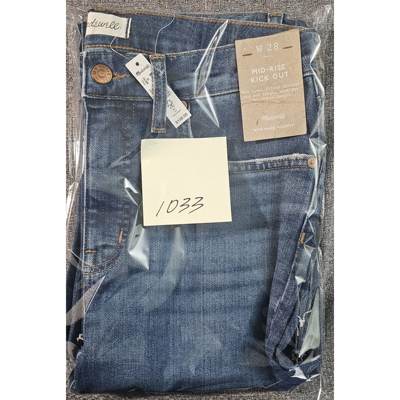 Madewell Women's Madewell Mid-Rise Kick Out Jeans w/ Raw Hem Size 28" / US 6 / IT 42 - 6 Thumbnail
