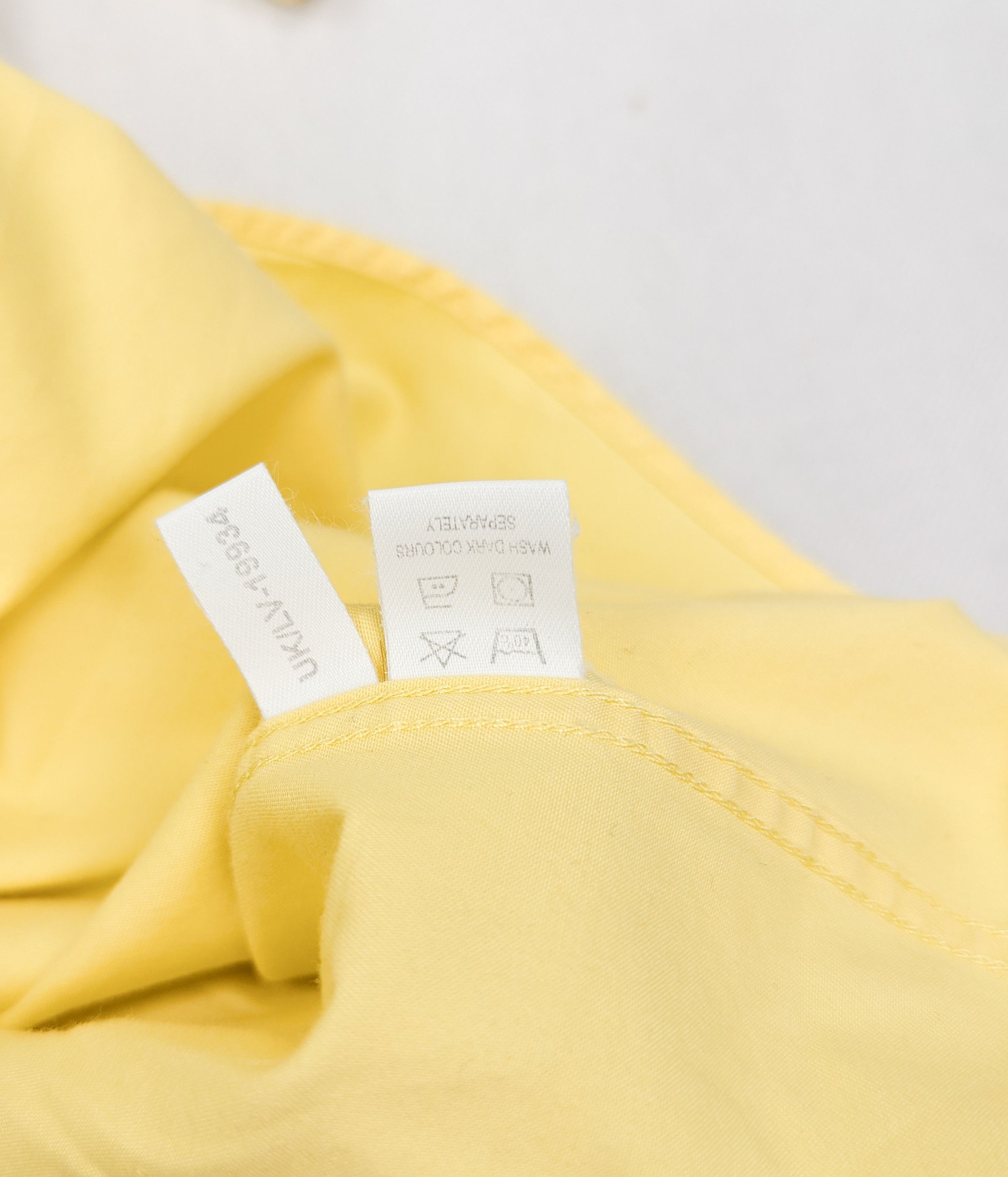 Yves Saint Laurent Yves Saint Laurent YSL yellow shirt L Size US L / EU 52-54 / 3 - 5 Thumbnail