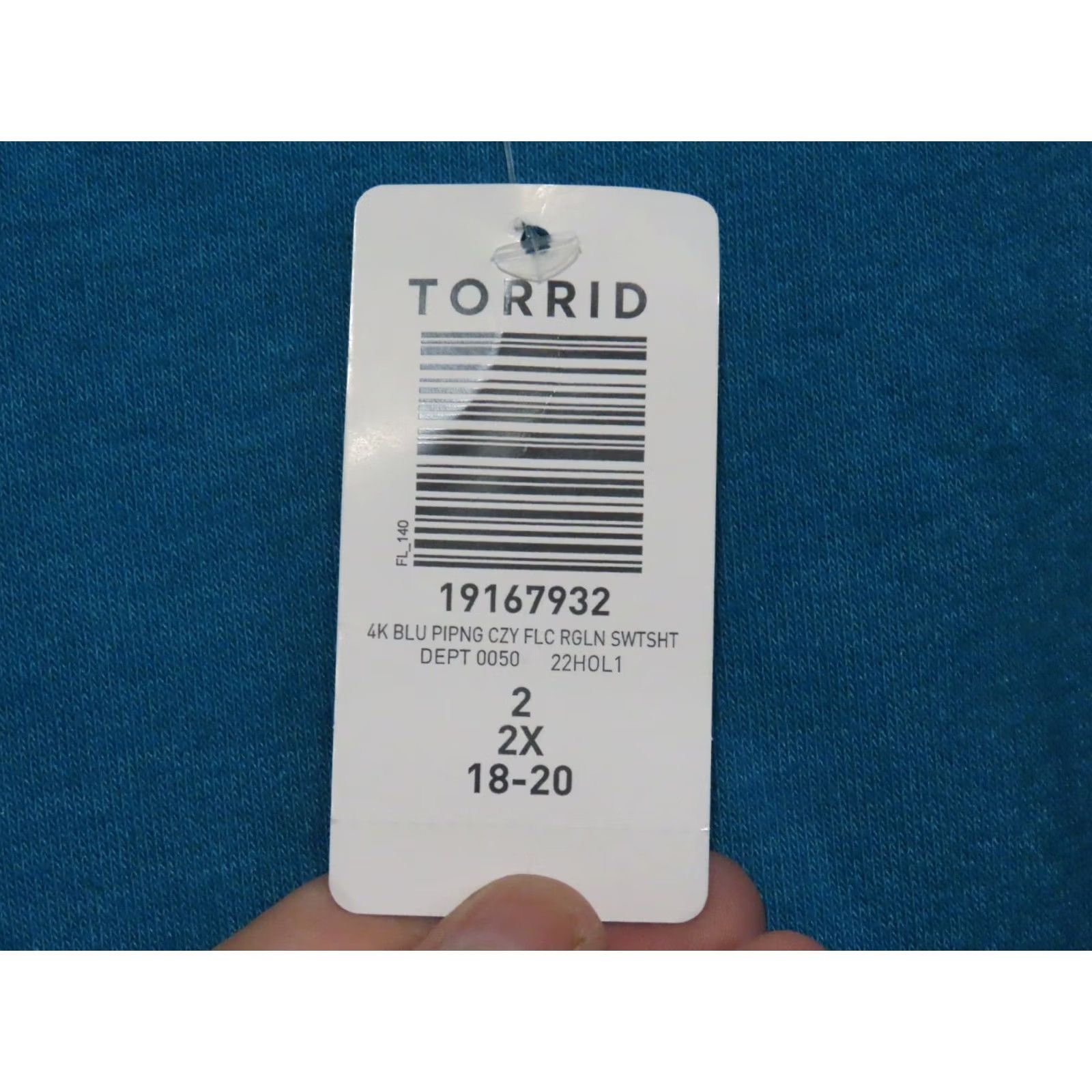 Torrid Torrid Women's Sweatshirt Raglan Blue Fleece Crew Neck 2X 18-20 NWT Pullover Winter Casual Size XXL / US 16-18 / IT 52-54 - 4 Thumbnail