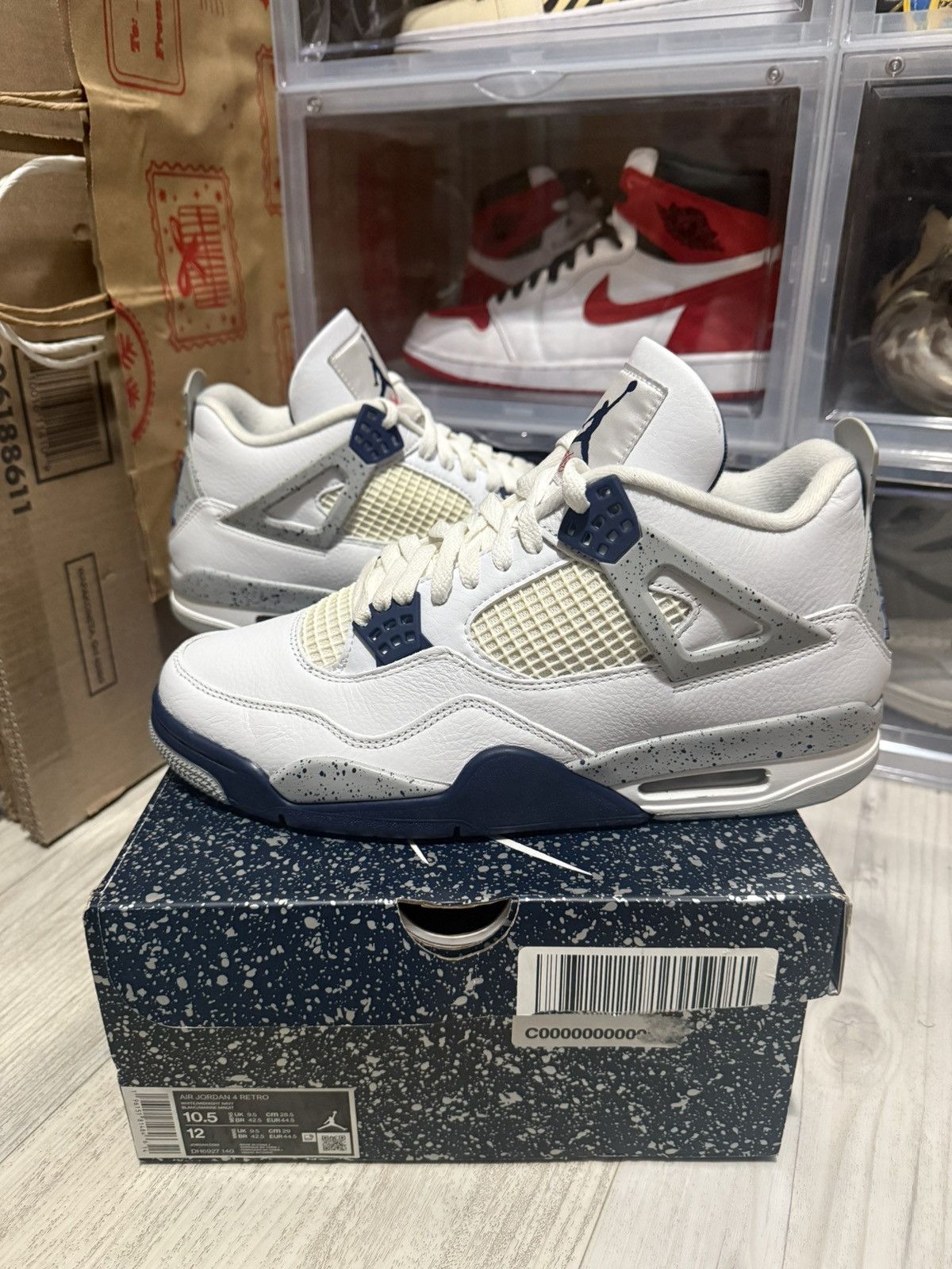 Jordan Brand Air Jordan 4 Retro Midnight Navy Size 10.5 Size US 10.5 / EU 43-44 - 1 Thumbnail