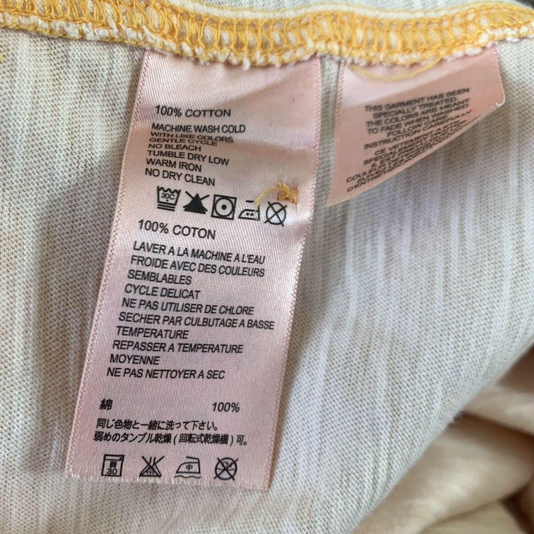 Tommy Bahama VINTAGE Tommy Bahama Jeans Polo Shirt Mens Medium Short Sleeve Lightweight Gold Polo Shirt Casual 100% Cotton Jersey Golf Recreation Mens Size US M / EU 48-50 / 2 - 7 Thumbnail