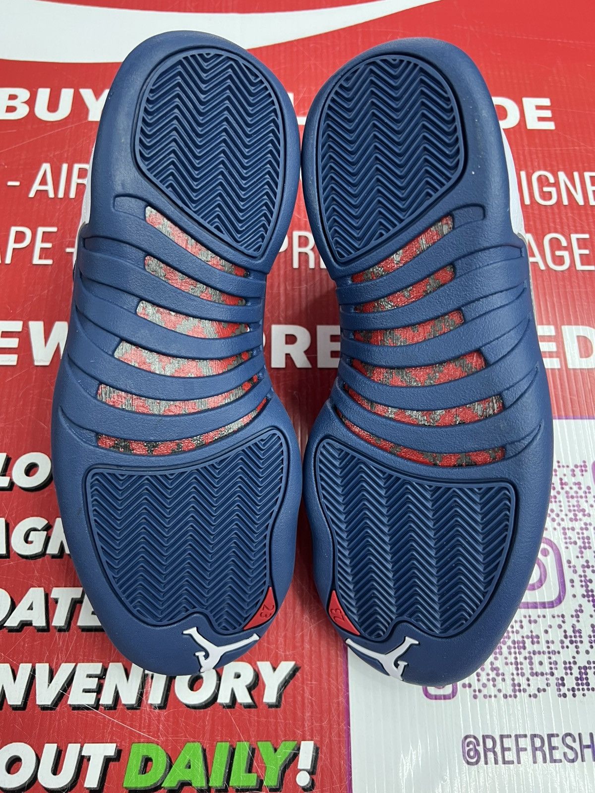 Jordan Brand Air Jordan 12 French Blue Size 8 Size US 8 / EU 41 - 4 Thumbnail