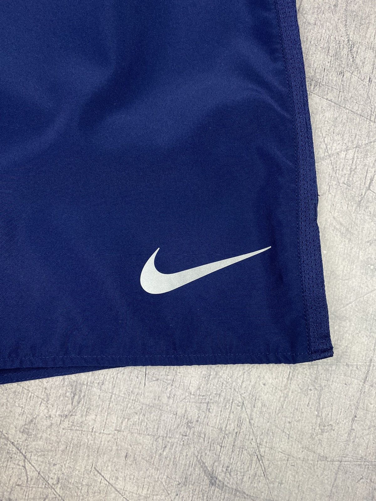 Nike Nike Dri Fit Shirts Size US 31 - 4 Thumbnail
