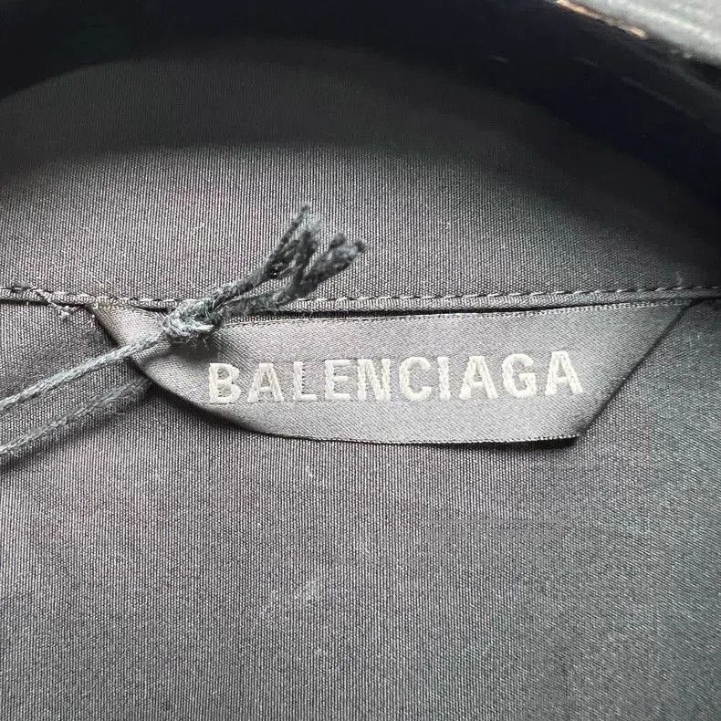 Balenciaga Balenciaga Dragon Year Graffiti Logo Shirt Jacket. Size US XS / EU 42 / 0 - 4 Thumbnail