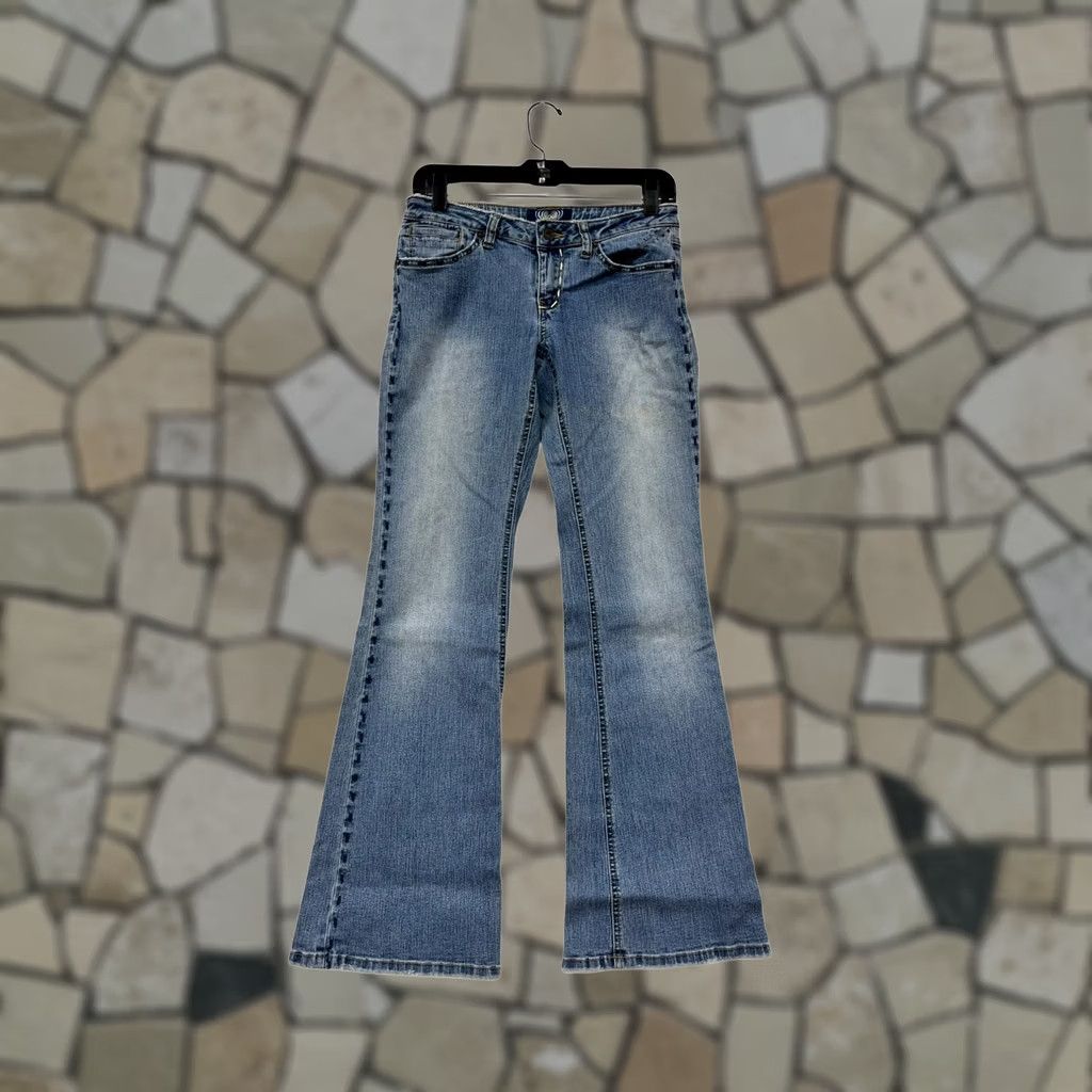 Vintage VINTAGE Angels Women's Jeans Flared Blue Size 5 Pockets 1990s Homes Size 27" / US 4 / IT 40 - 1 Thumbnail