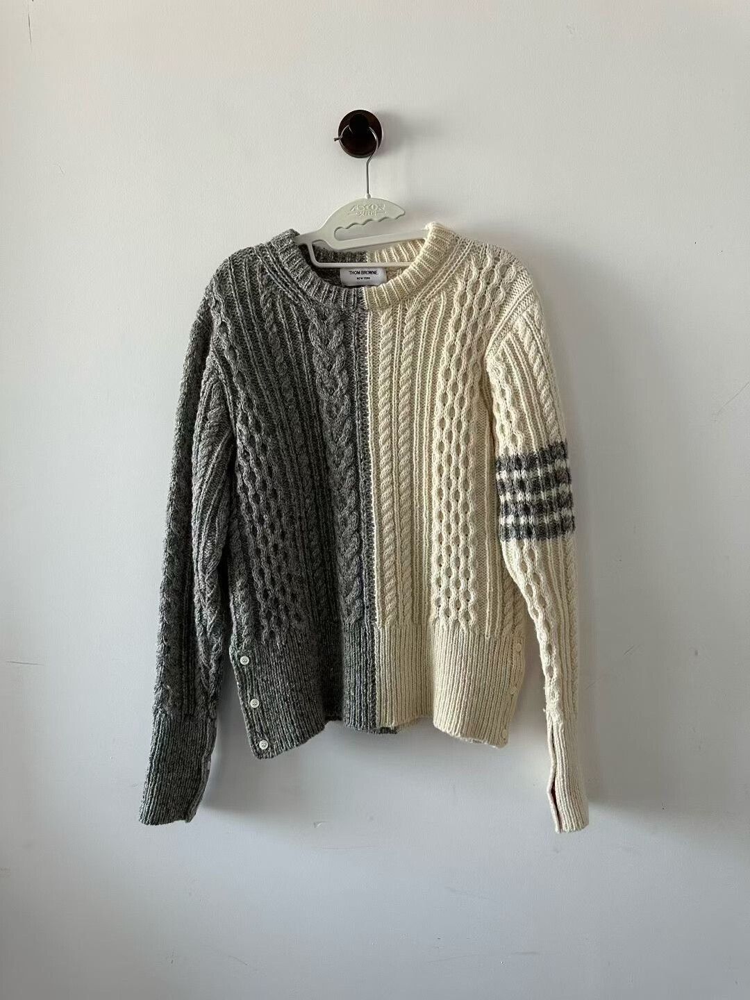 thom browne gray and white wool sweater