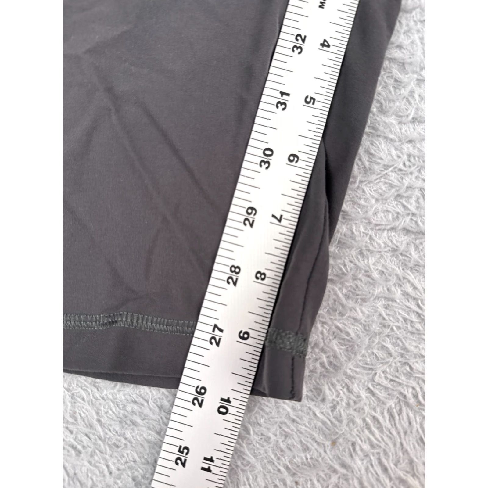 The North Face The North Face Shorts Women M Gray Nylon Blend Sweat Pull On Hiking Activewear Casual Travel 10" Inseam Size 32" / US 10 / IT 46 - 7 Thumbnail