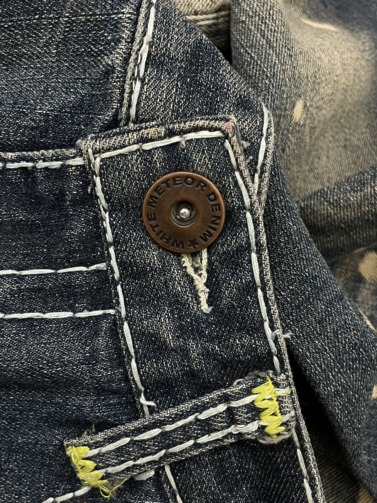 Tornado Mart WHITE METEOR 1990S JAPAN DESIGNER FLARED DISTRESSED DENIM Size US 32 / EU 48 - 16 Thumbnail