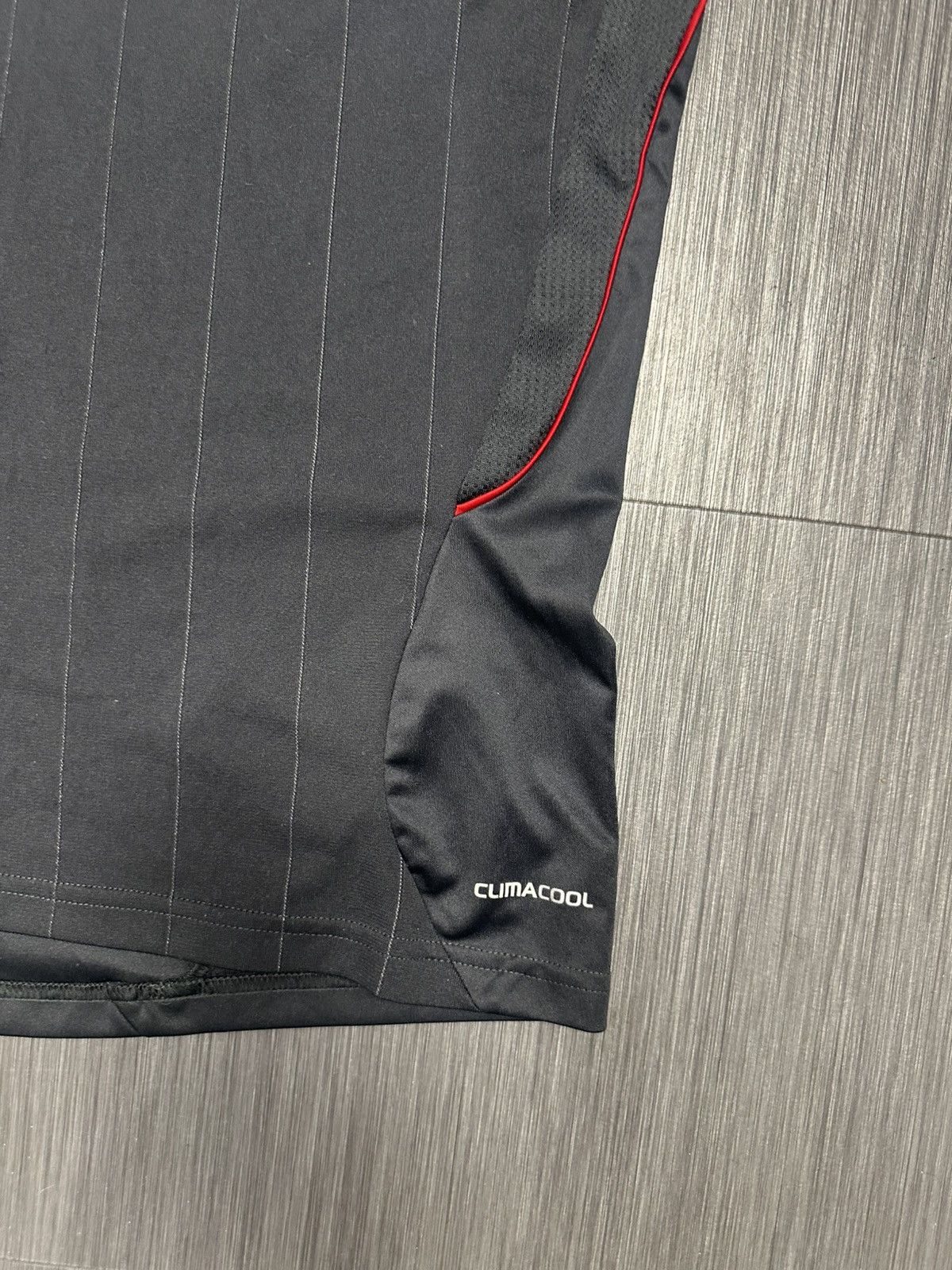Adidas 2011-12 Liverpool adidas Away Shirt s Size US S / EU 44-46 / 1 - 5 Thumbnail