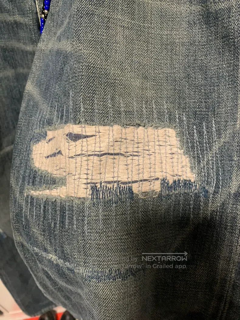 Neighborhood Neighborhood size M Poison 3 King Mmid Size M Size US 27 - 2 Thumbnail