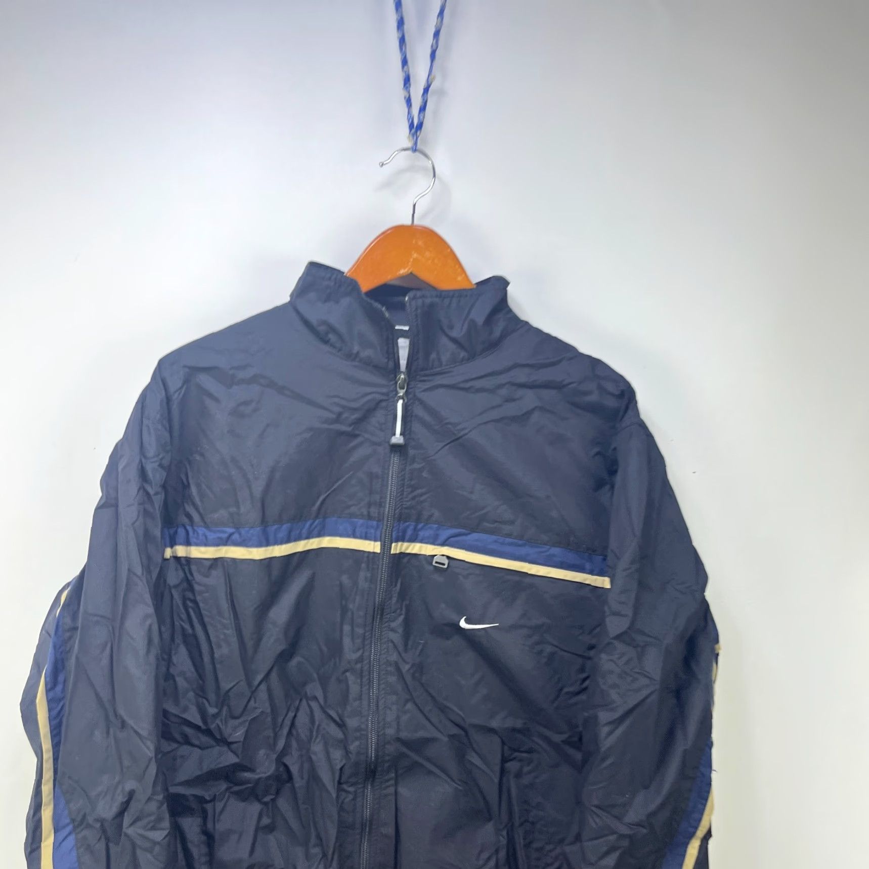 Nike VINTAGE Nike Windbreaker Jacket Swoosh Logo Regular L Black 90s Mens Zip Full Zip Winter Fall Spring Size US L / EU 52-54 / 3 - 2 Thumbnail