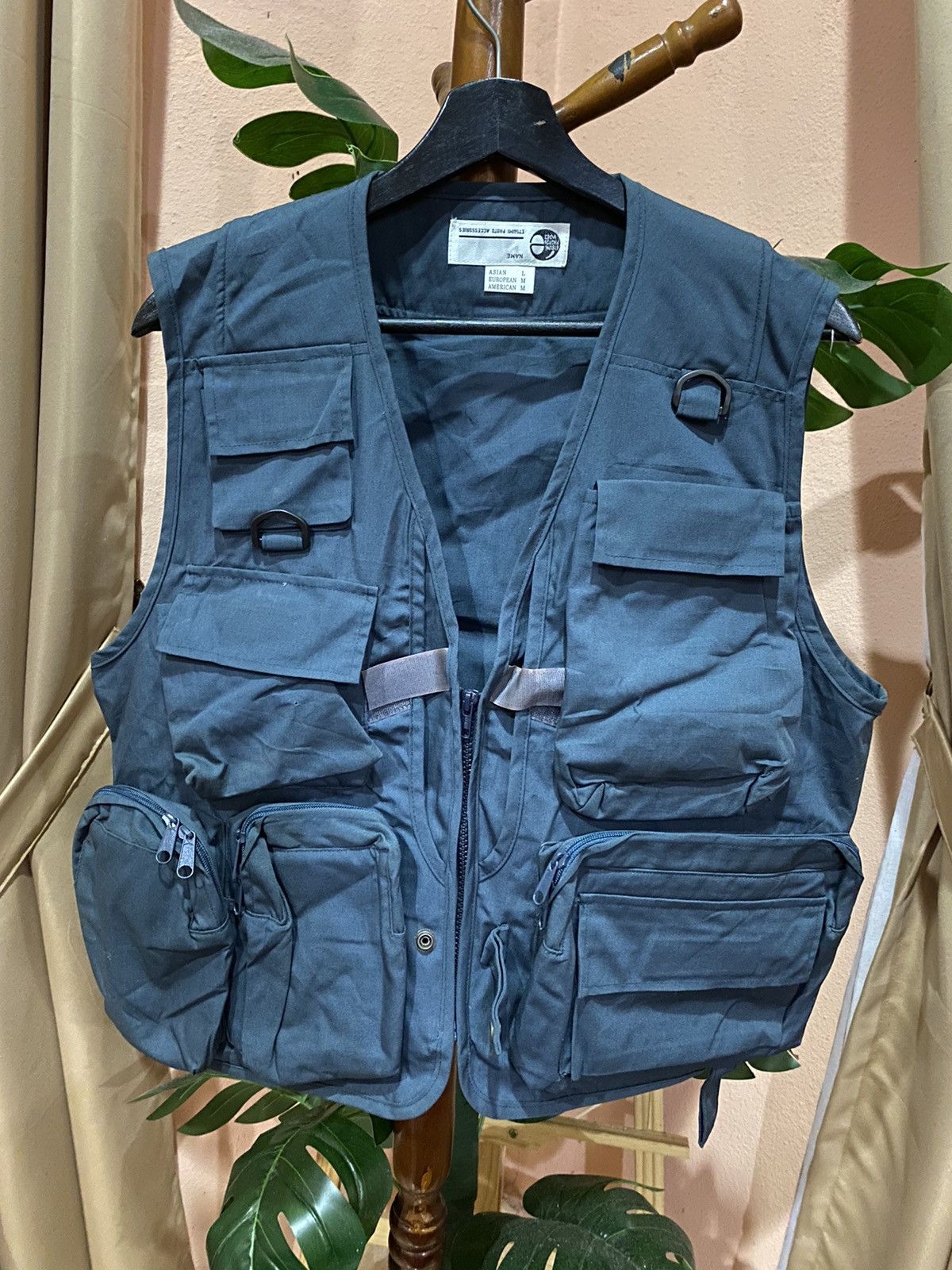 Japanese Brand Outdoor Tactical Utility Vest – Fishing and Photography Gear Size US M / EU 48-50 / 2 - 1 Thumbnail