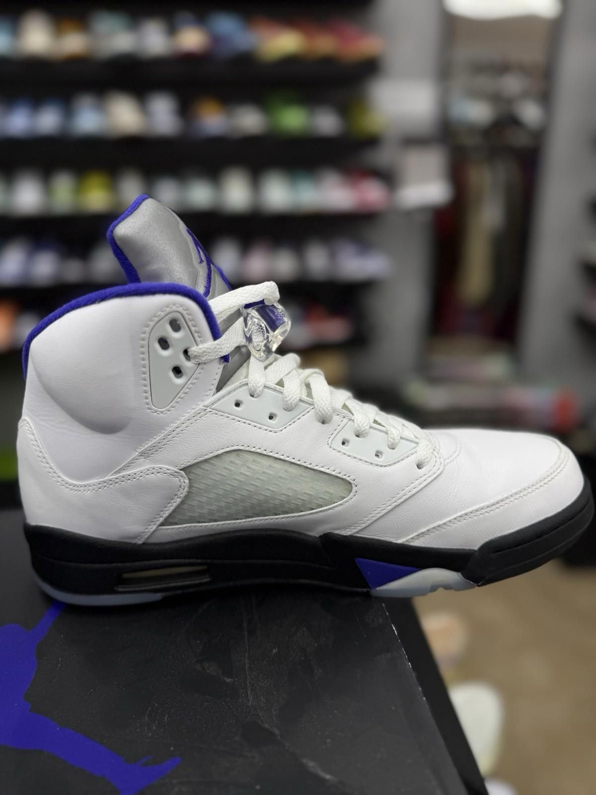 Jordan Brand Size 12 - Jordan 5 Retro Concord 2022 DD0587-141 Pre Owned Size US 12 / EU 45 - 10 Thumbnail