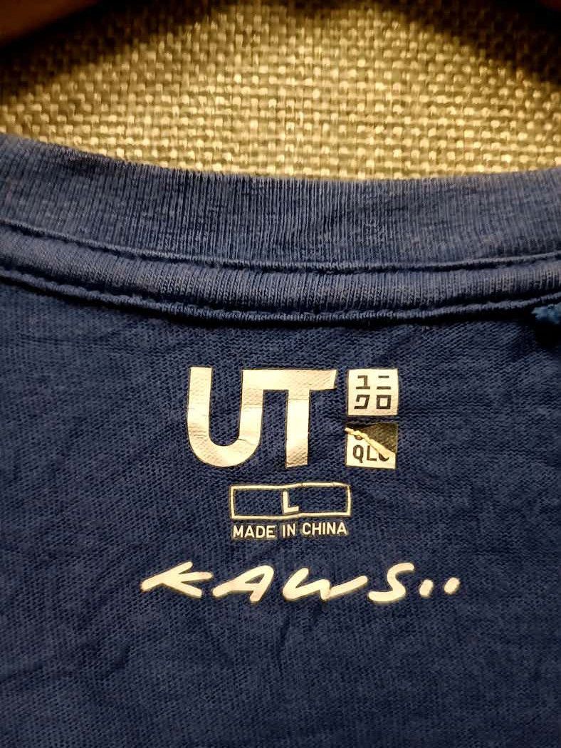 Japanese Brand × Kaws × Uniqlo t shirt Kaws X Uniqlo very rare Size US L / EU 52-54 / 3 - 4 Thumbnail