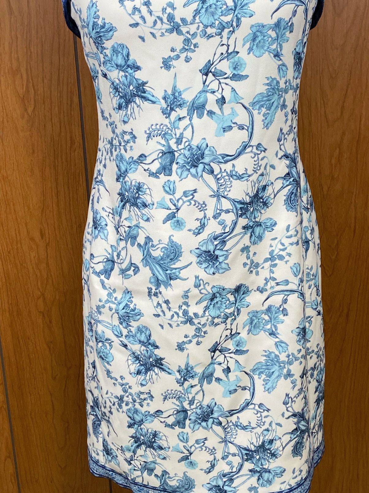 Alice + Olivia Alice and Olivia Strapless Floral Mini Dress size 10 Size L / US 10 / IT 46 - 8 Thumbnail