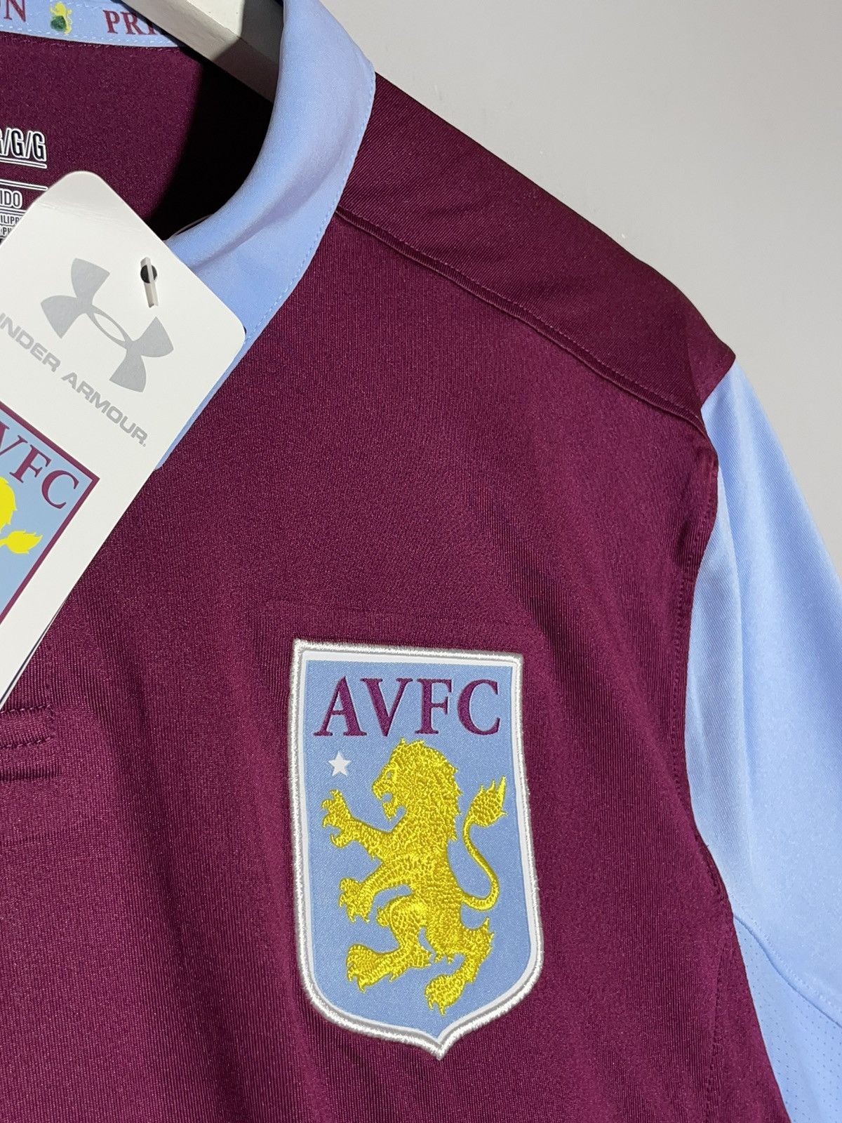Under Armour NWT Aston Villa Under Armour 2016/17 Home Y2k Football Shirt Size US L / EU 52-54 / 3 - 8 Thumbnail