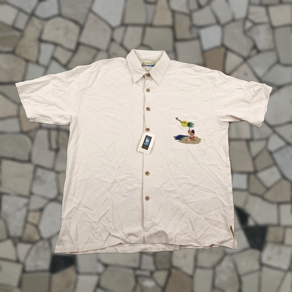 Vintage Kahala Shirt XL Cream Hawaiian Silk Santa Claus Hula Girls Christmas Aloha NEW Size US XL / EU 56 / 4 - 1 Thumbnail