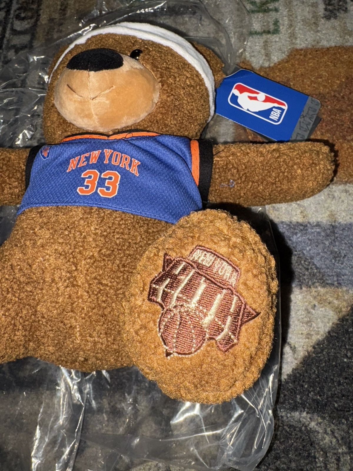 ぬいぐるみ Kith for the New York Knicks Teddy Bear Kith for the New York Knicks Teddy Bear - Multi – Kith Europe