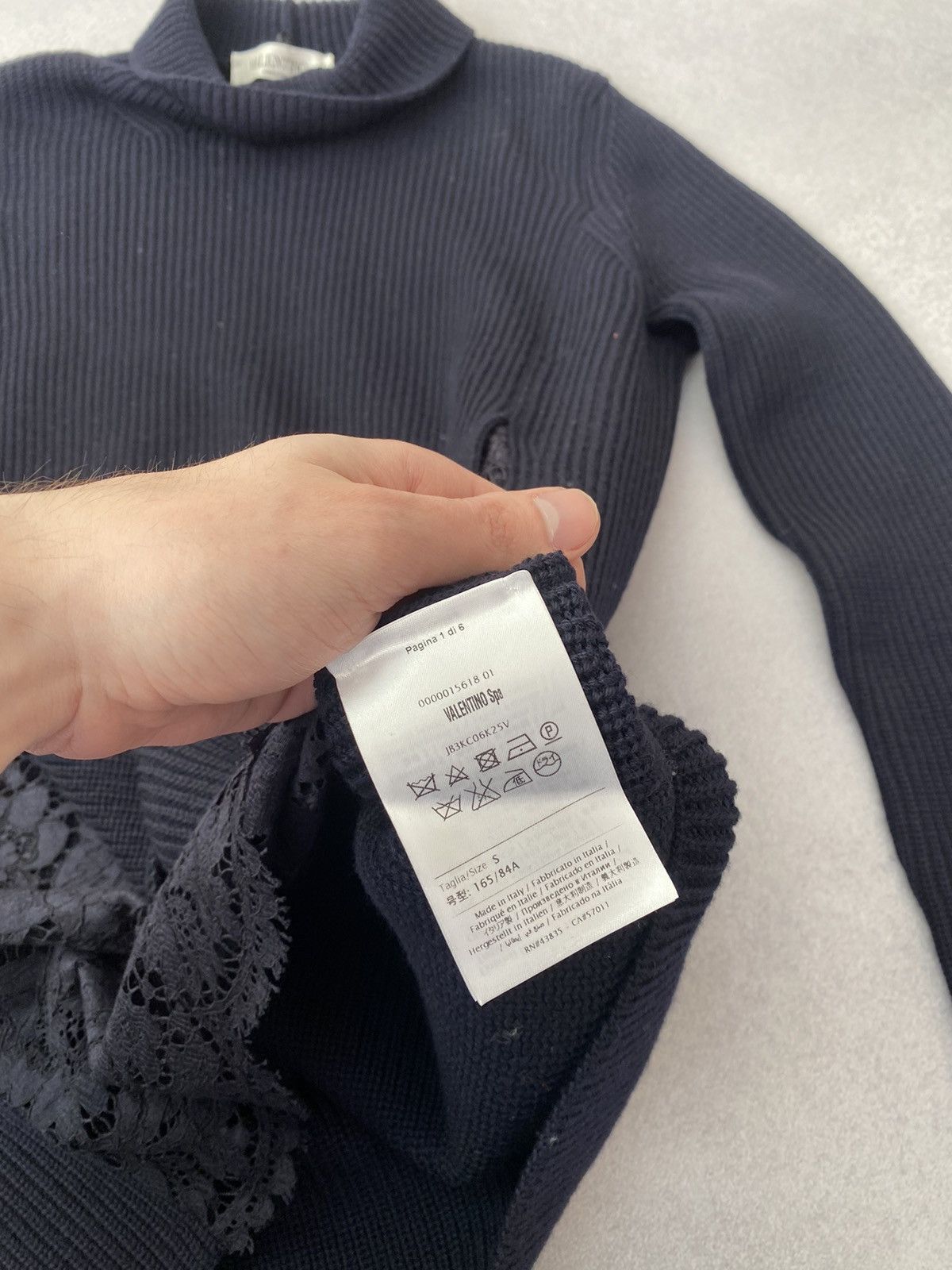 Designer × Valentino × Vintage Vintage Valentino Wool Women’s Jumper Size S / US 4 / IT 40 - 8 Thumbnail