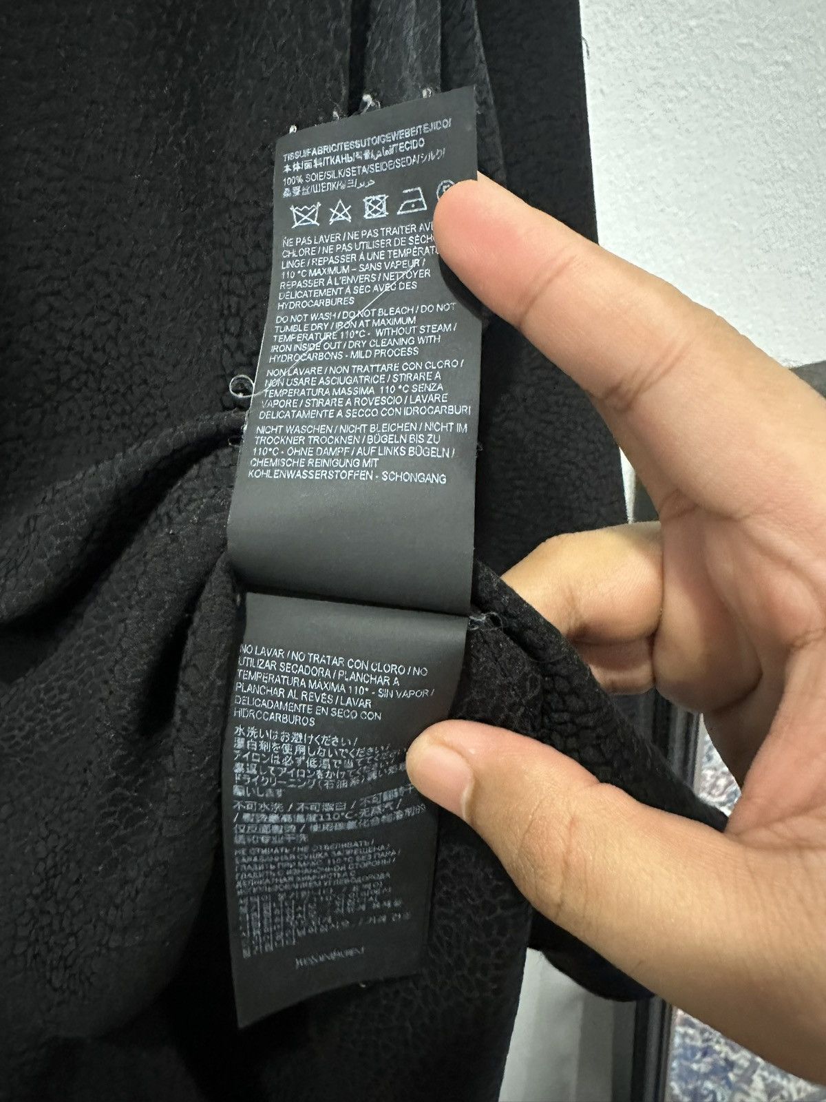 Saint Laurent Paris SS23 Saint Laurent Shirt in Matte and Shiny Silk Size US L / EU 52-54 / 3 - 8 Thumbnail