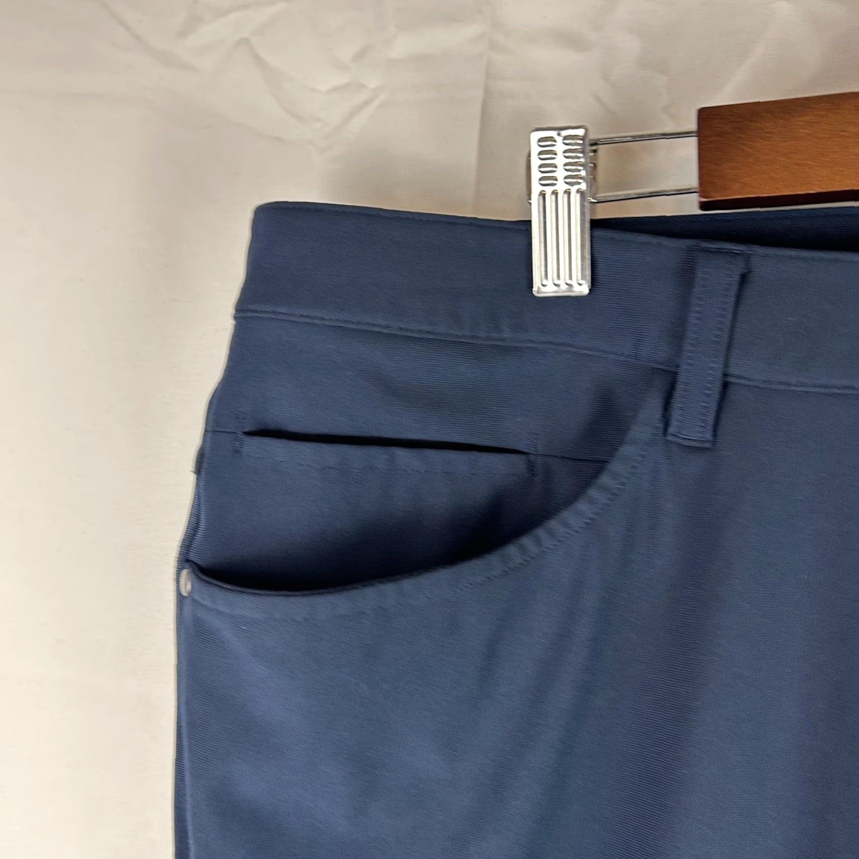 Lululemon Lululemon Pants Mens 38 Navy ABC 5-Pocket Performance Casual Work Travel Stretch Pants Size US 38 / EU 54 - 5 Thumbnail