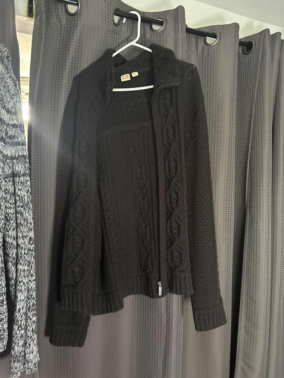 Hugo Boss XXL Hugo Boss full zip high collar wool/cashmere sweater Size US XXL / EU 58 / 5 - 6 Thumbnail