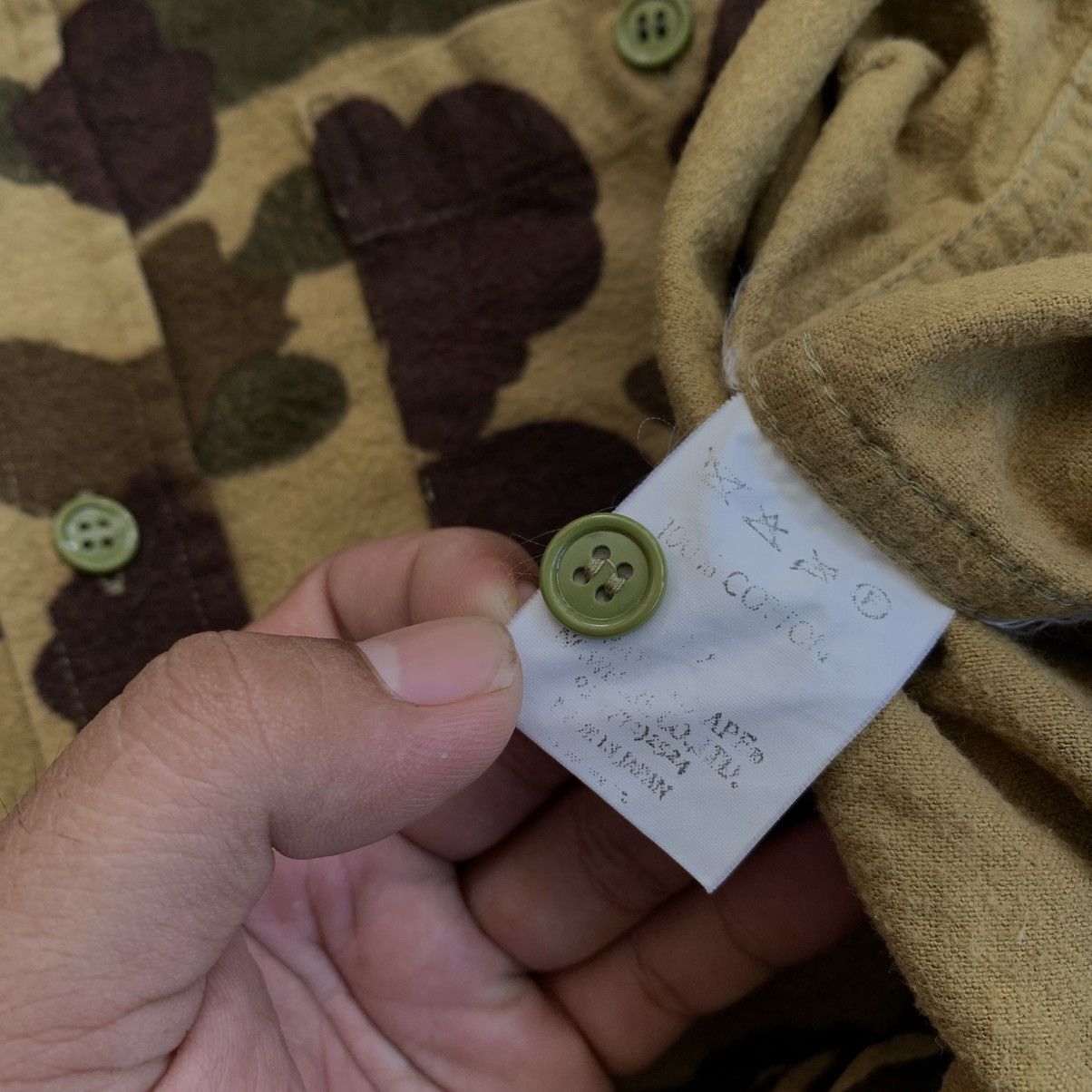 Bape A Bathing Ape Camoflage LongShirt Button Up Size US M / EU 48-50 / 2 - 3 Thumbnail