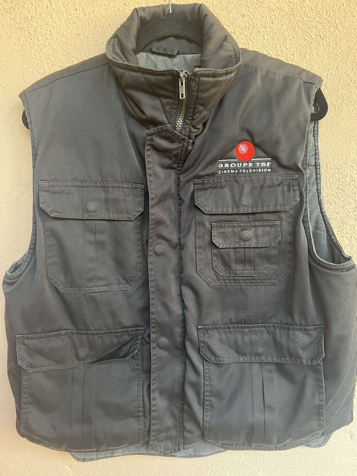 Vintage Vintage 90's black padded production vest L Size US L / EU 52-54 / 3 - 2 Thumbnail