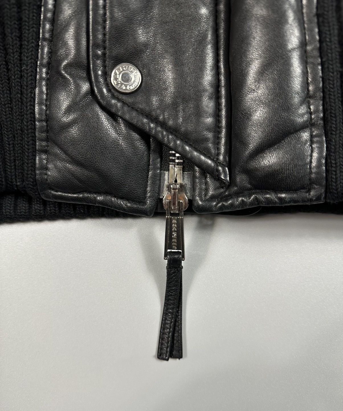 Dsquared2 F/W2008 Dsquared2 Leather Hooded Fur Bomber Down Jacket Size M / US 6-8 / IT 42-44 - 14 Thumbnail