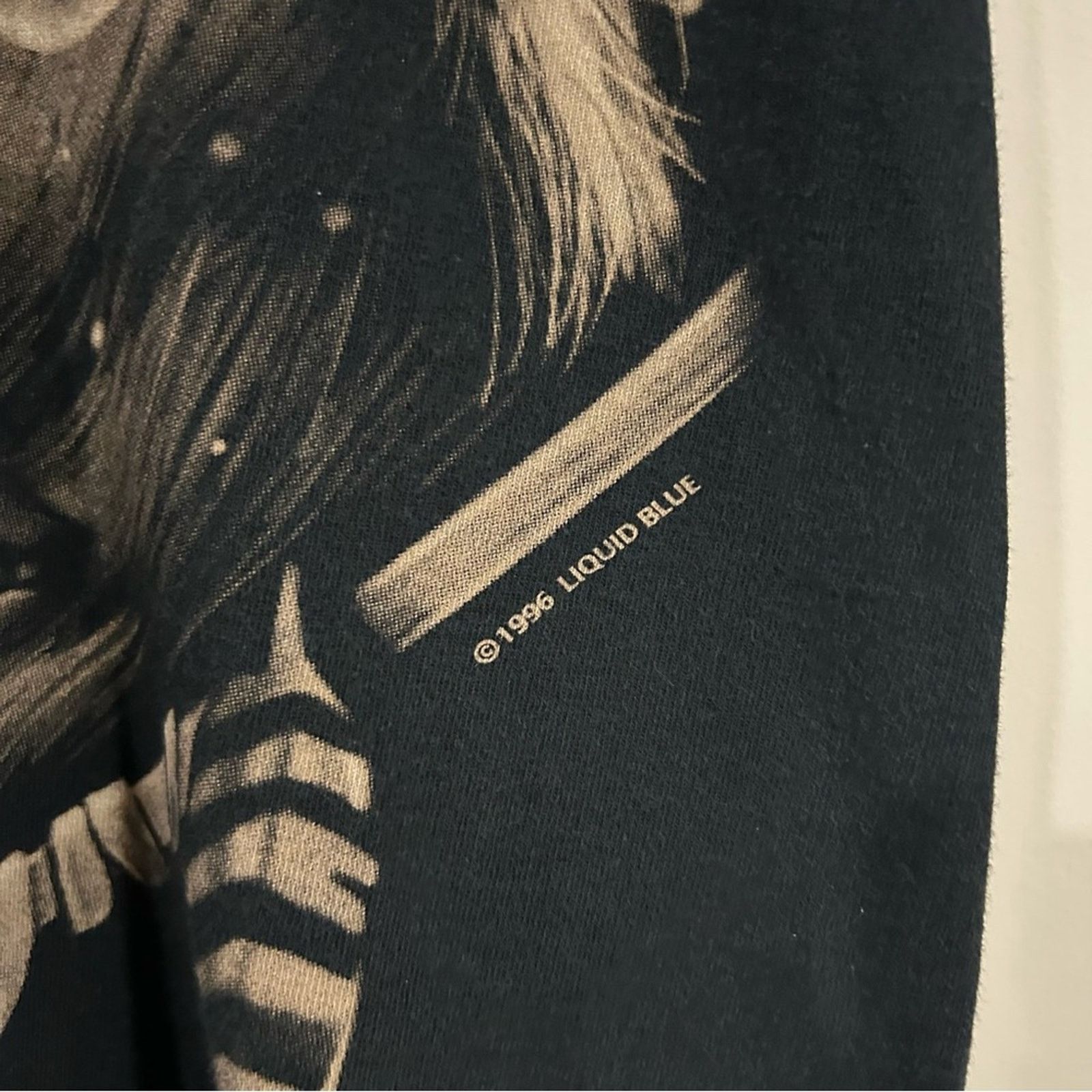 Liquid Blue Vintage 1996 Native American Wolf AOP Shirt Size US L / EU 52-54 / 3 - 5 Thumbnail