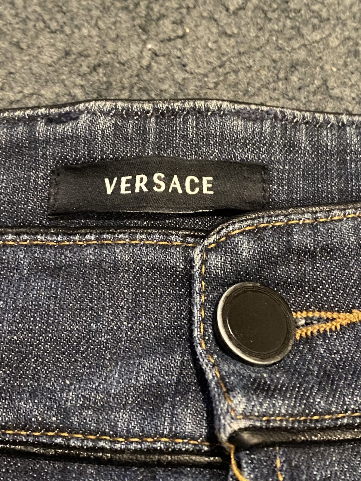 Versace × Versace Jeans Couture VINTAGE GIANNI VERSACE JEANS Size 35" - 4 Thumbnail