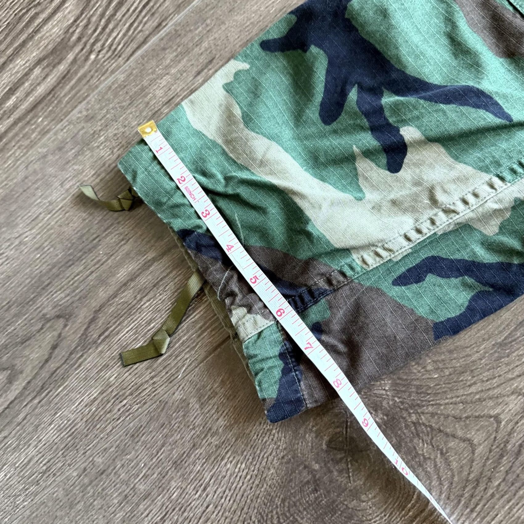Vintage Y2K Baggy Army Camo Cargo Pants Mens 30x28 Woodland BDU Waist Tabs Hem Ties Size US 29 - 7 Thumbnail