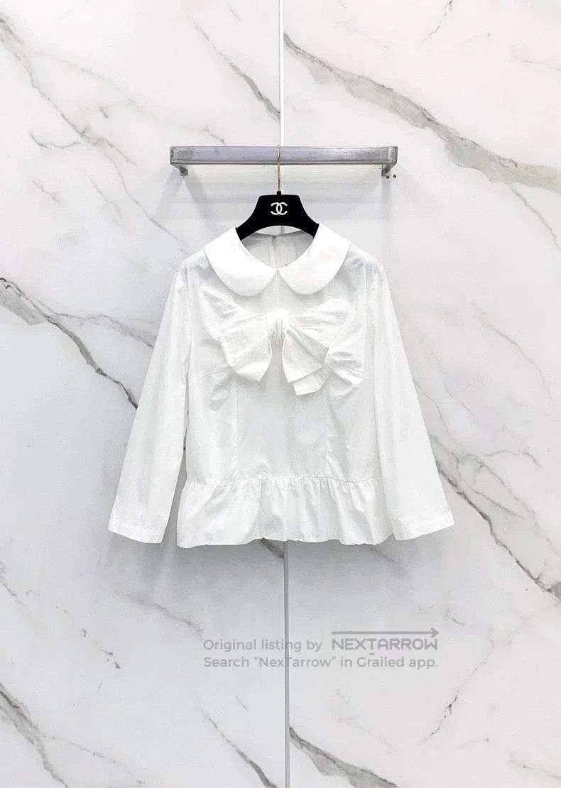 Comme des Garcons White Doll Collar Shirt.