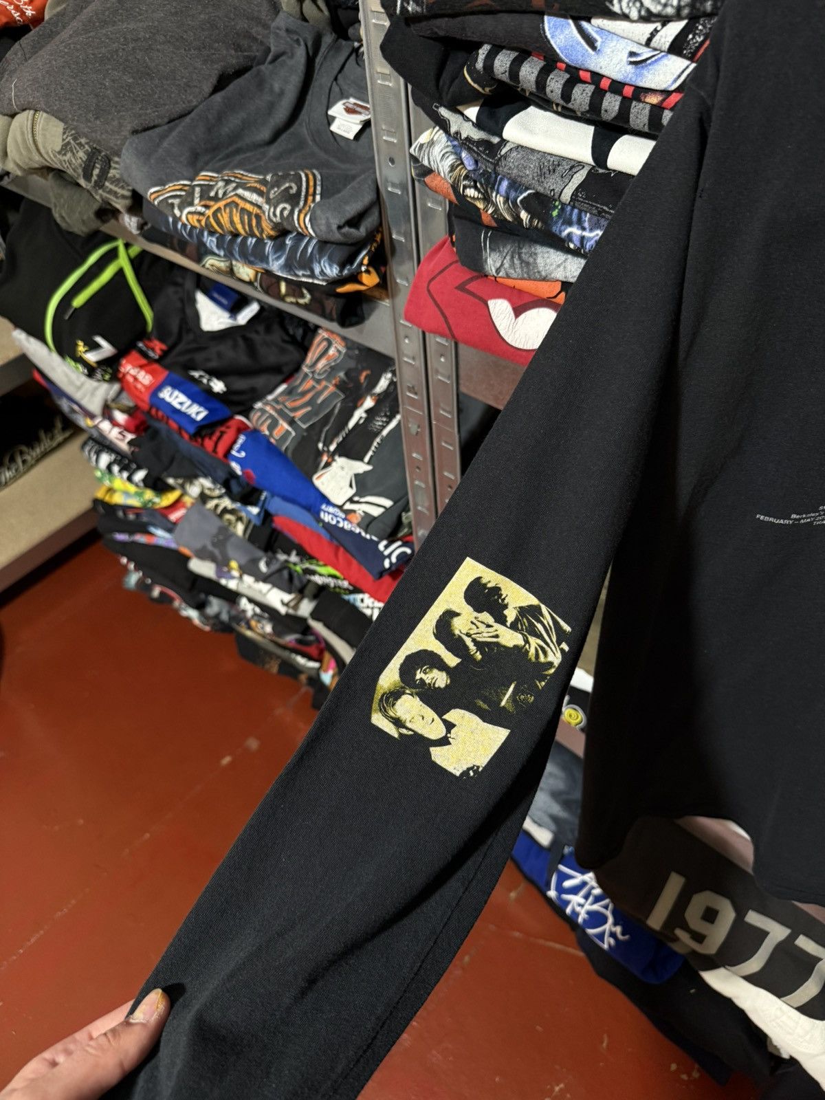 Band Tees Vintage SWRS Worldwide Tour Long Sleeve Band T-Shirt Y2K Size US M / EU 48-50 / 2 - 5 Thumbnail
